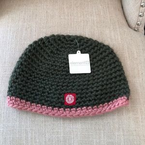 Classic element women’s beanie